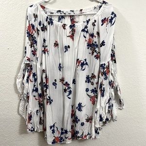 Large Floral Loose-Fitting Top